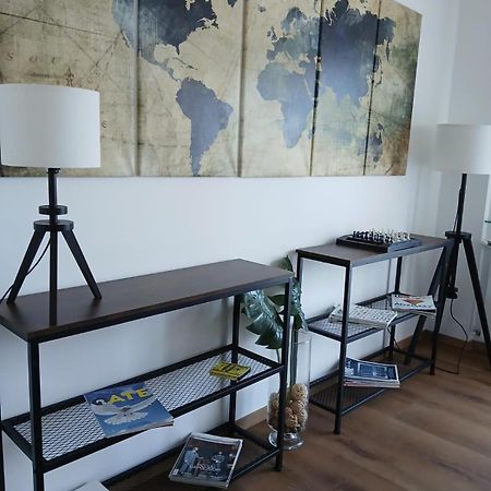 Residenza Dei Poeti - Roomy And Modern Flat 팔레르모 외부 사진