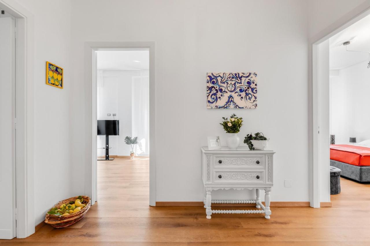 Residenza Dei Poeti - Roomy And Modern Flat 팔레르모 외부 사진