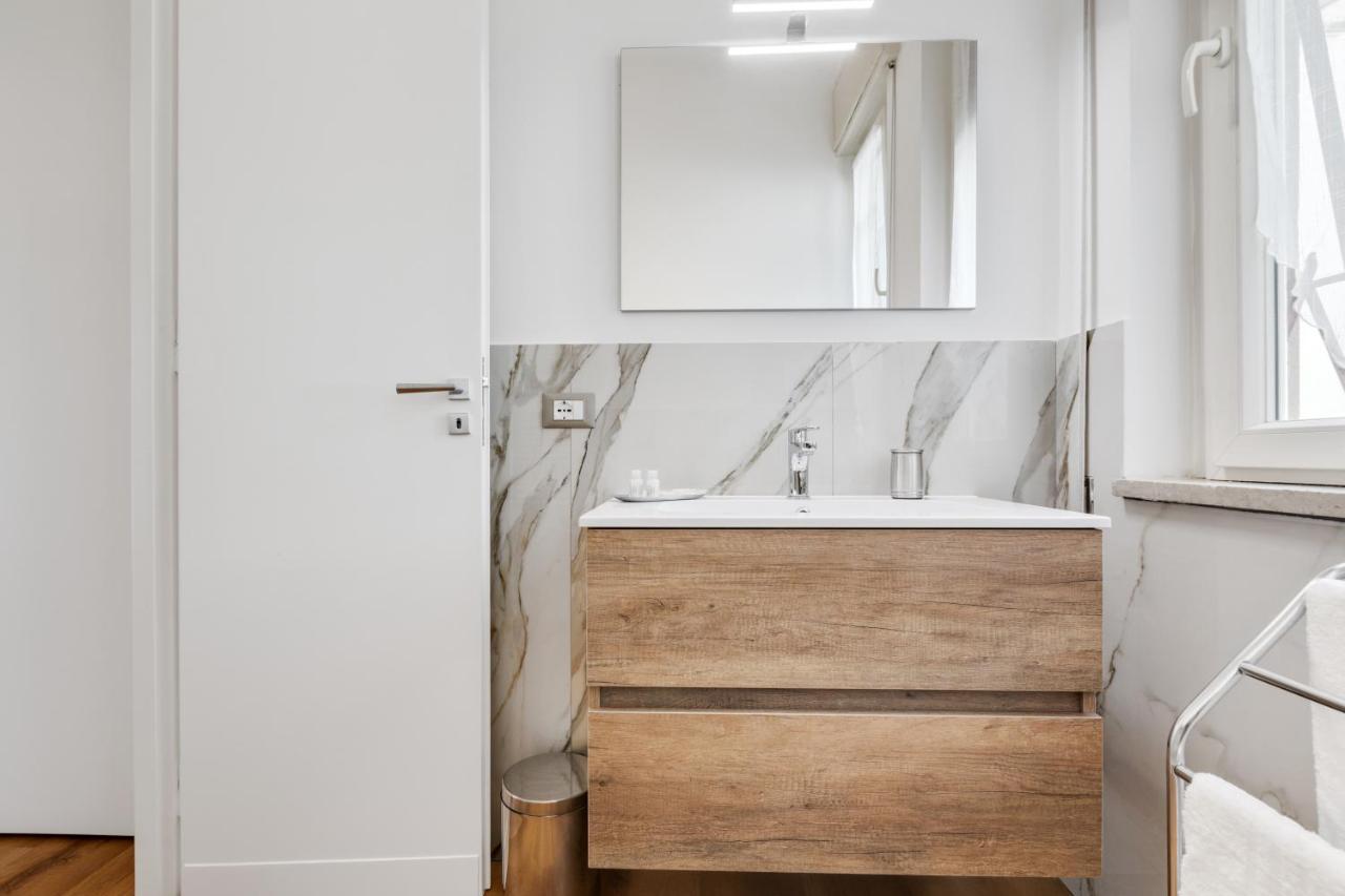 Residenza Dei Poeti - Roomy And Modern Flat 팔레르모 외부 사진